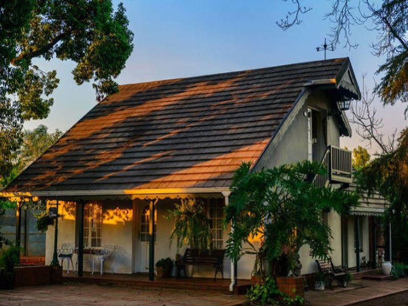 Biggy Best Boutique Hotel & Self Catering Cottages Хоуик Экстерьер фото