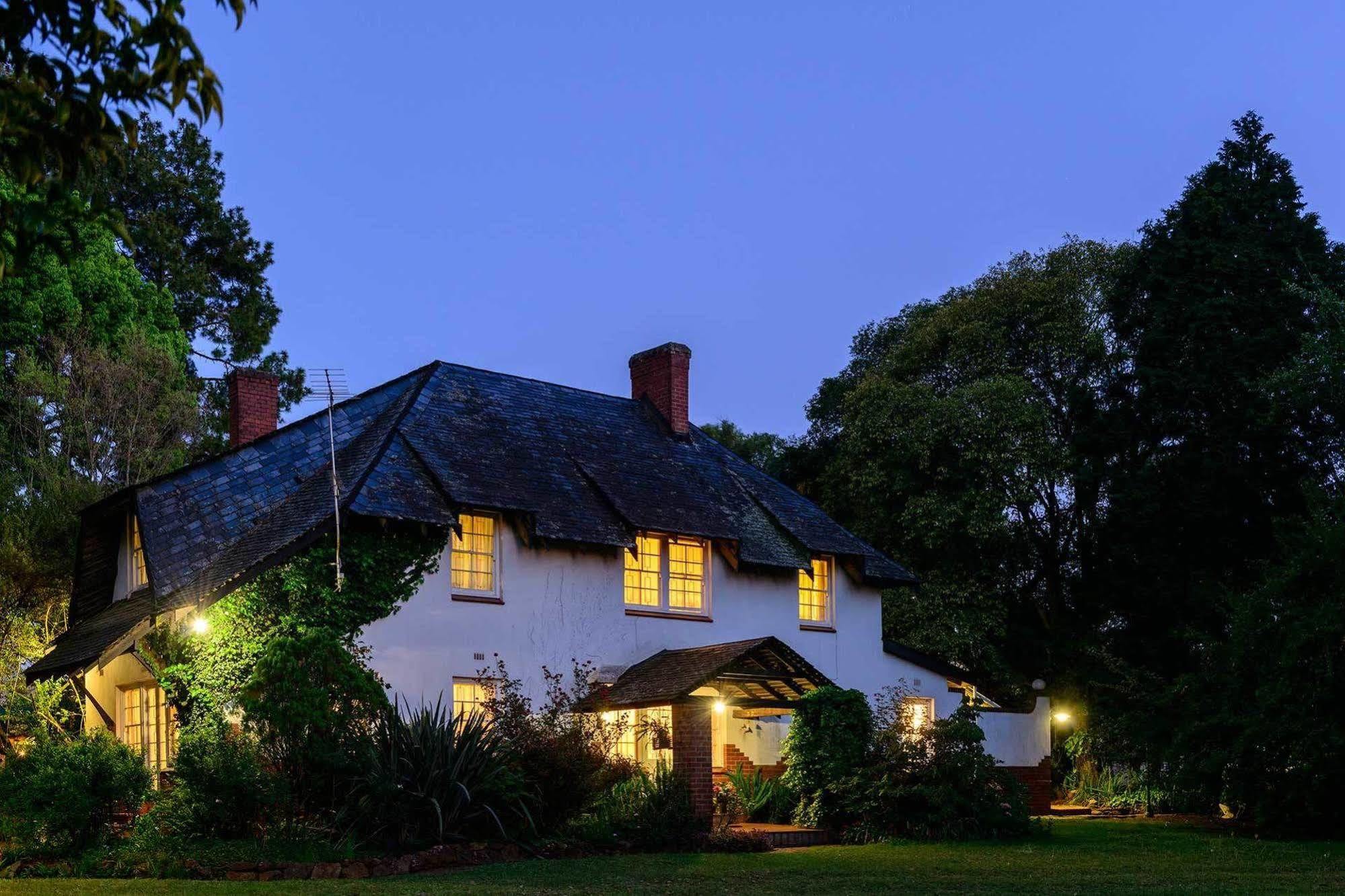 Biggy Best Boutique Hotel & Self Catering Cottages Хоуик Экстерьер фото